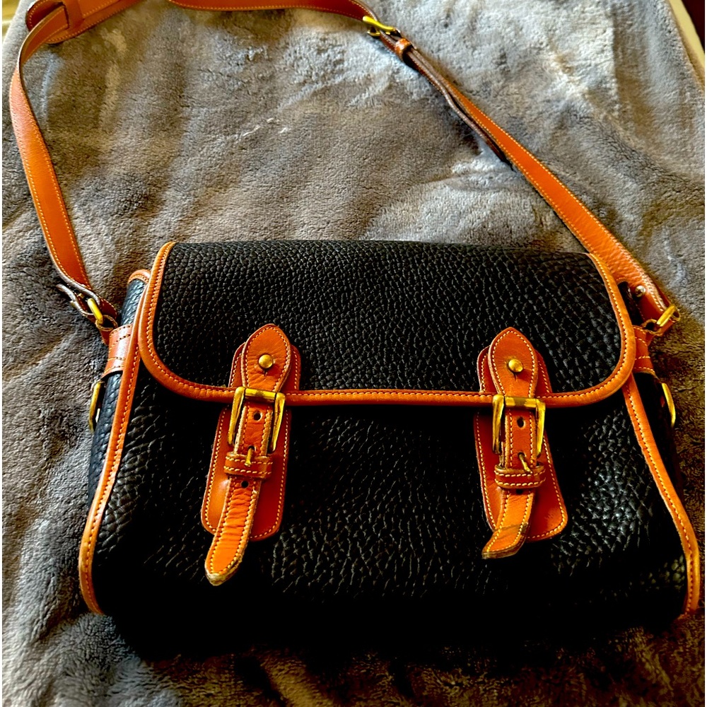 DOONEY AND BOURKE EUC CROSSBODY
